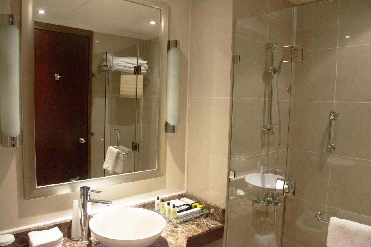 吉达 Al Corniche酒店 外观 照片 A shower cubicle